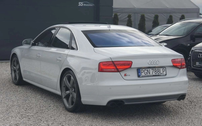 Audi S8 cena 149900 przebieg: 131000, rok produkcji 2012 z Hajnówka małe 596